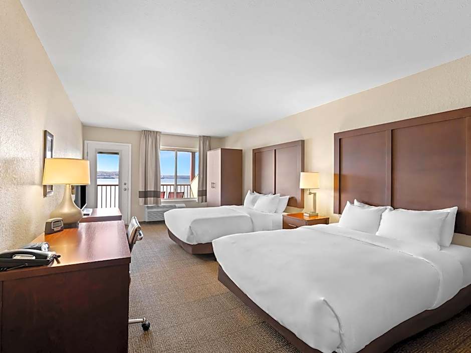 Comfort Inn & Suites Munising-Lakefront