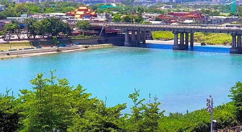 New California Hotel