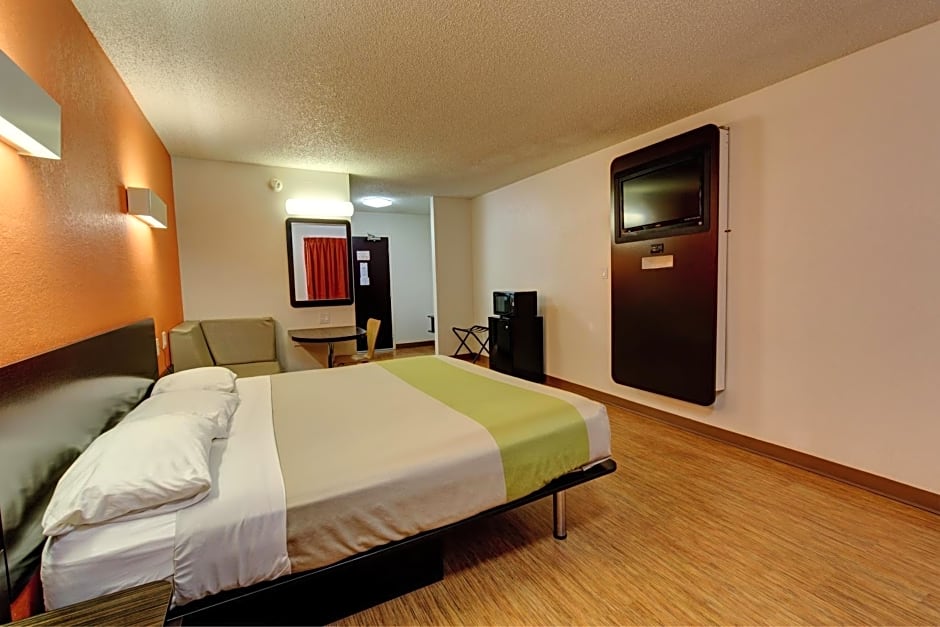 Motel 6 Houston Hobby