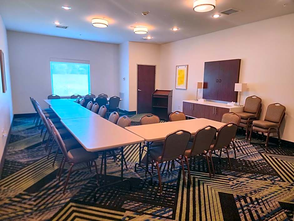 Holiday Inn Express and Suites Heber Springs By IHG