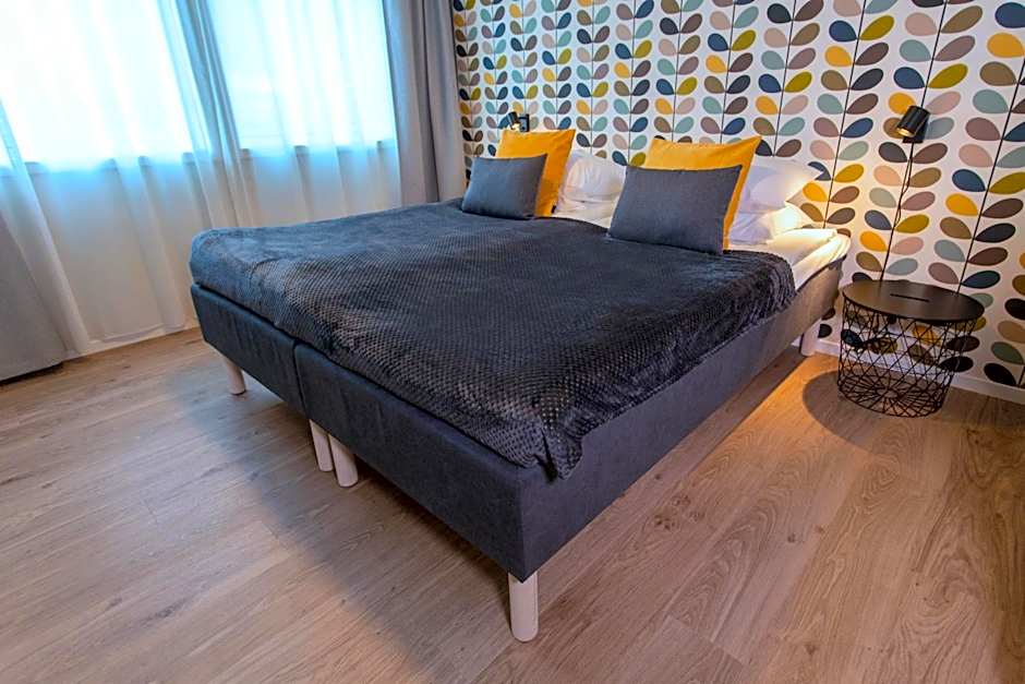 Lavik Fjord Hotel & Apartments