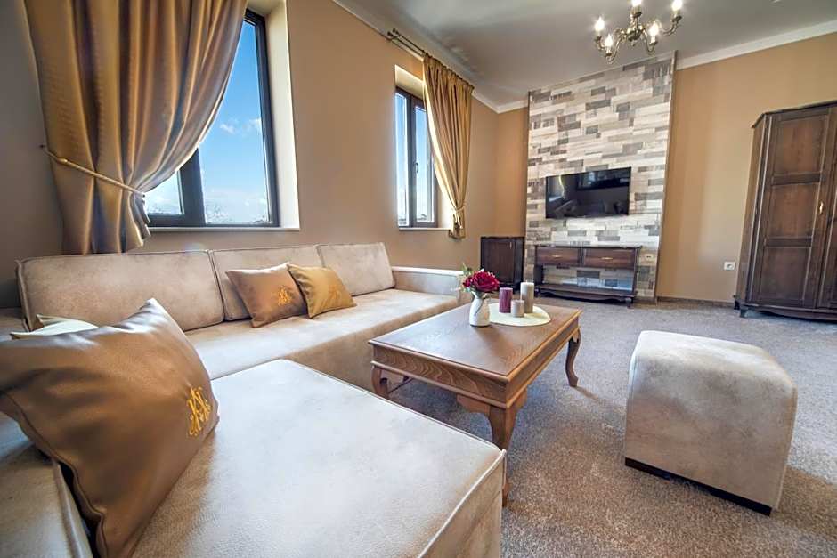 Hotel Antique - free private parking