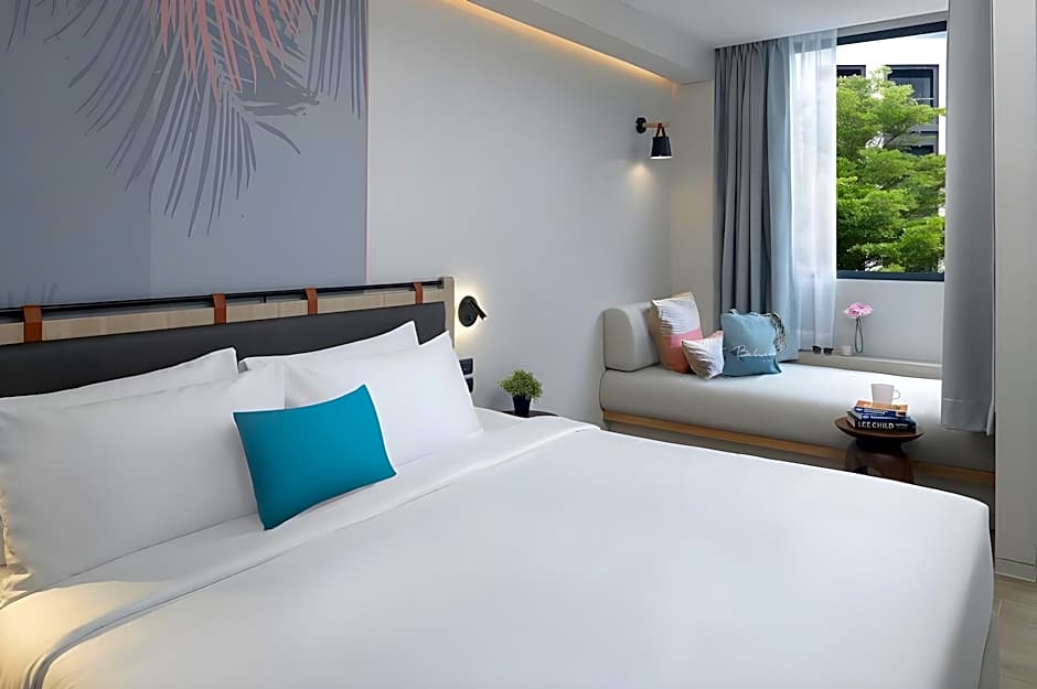 JonoX Phuket Karon Hotel