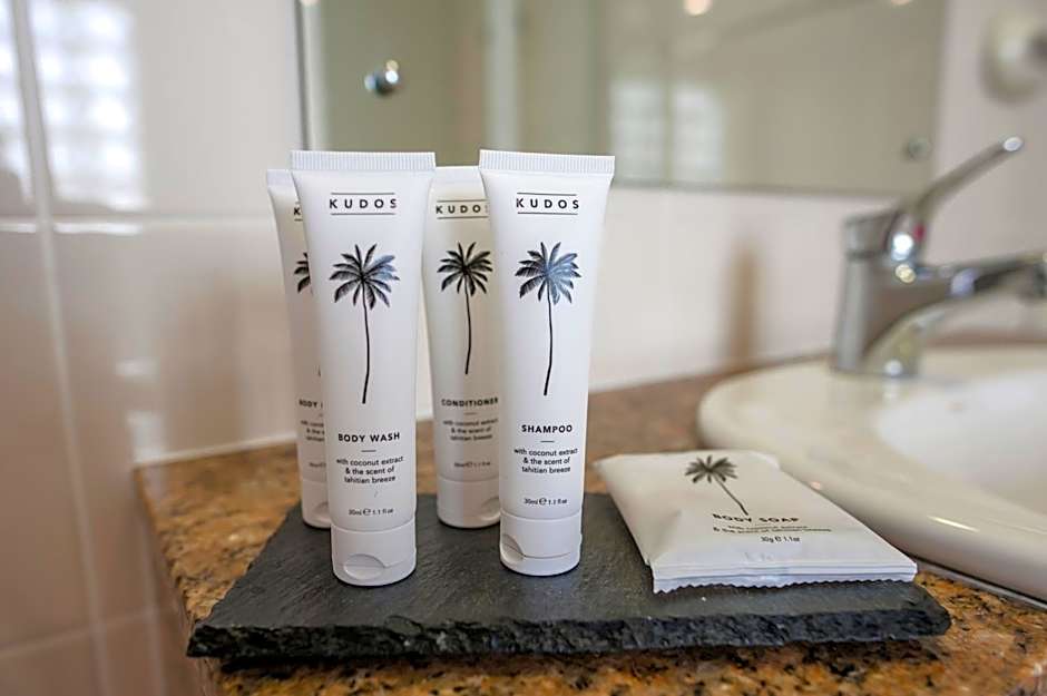 Marina Hotel and Apartments