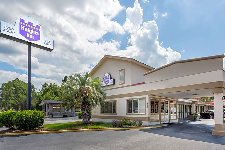 Photo 1 of 30 of Knights Inn Statesboro