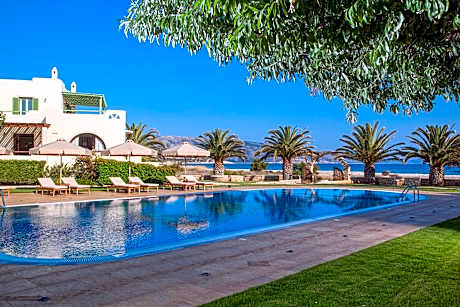 Finikas Hotel