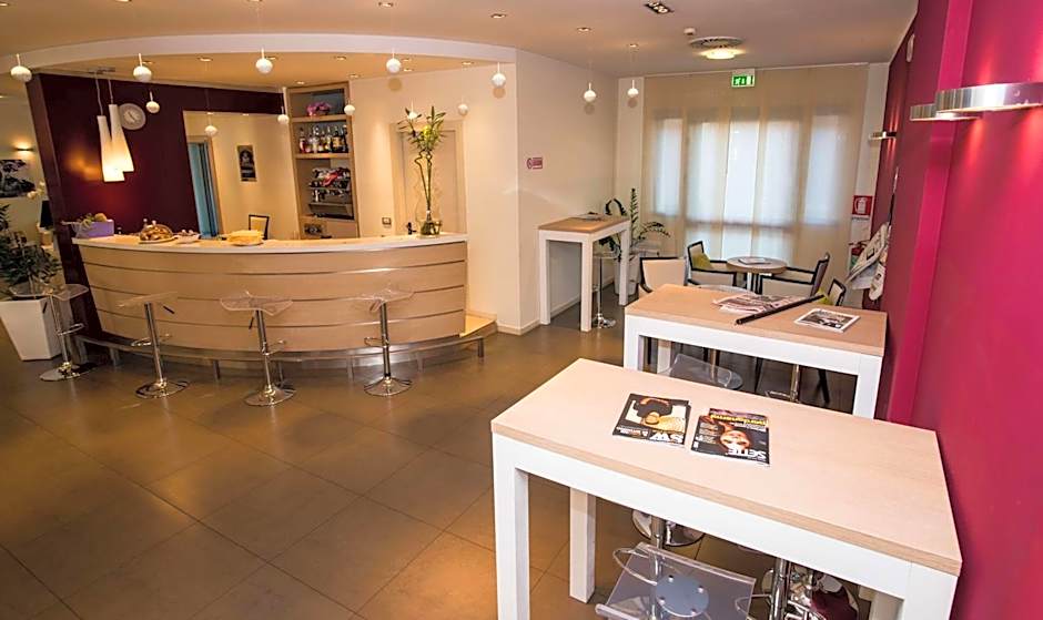 Best Western Palace Inn Hotel