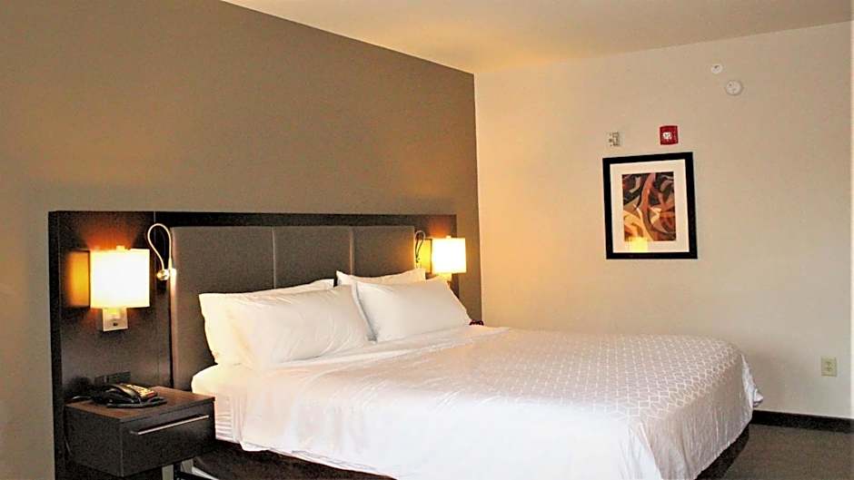 Holiday Inn Express Hotels & Suites Rockingham West By IHG