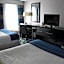 Holiday Inn Express Janesville-I-90 & US Highway 14 By IHG