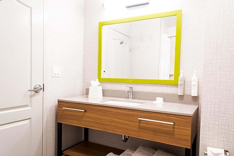 Hampton Inn & Suites Chicago/St. Charles