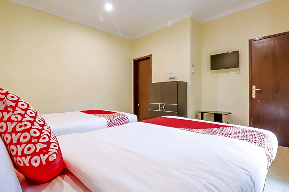 Super OYO 1654 Maha Bharata Kuta Inn