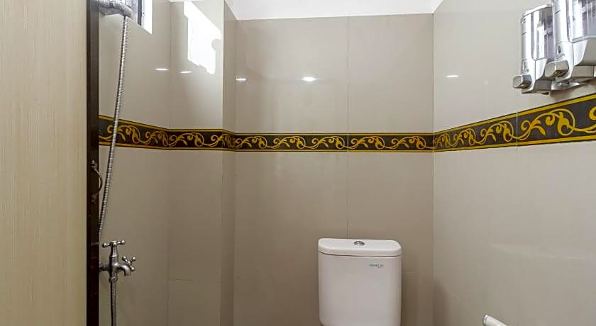 RedDoorz Syariah near RSU Suaka Insan Banjarmasin