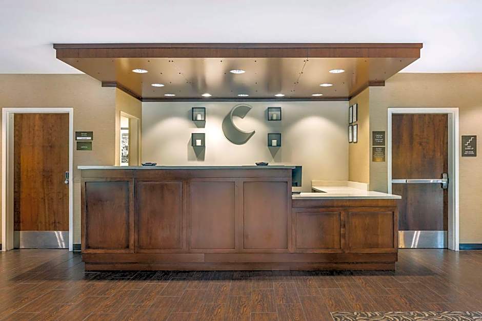 Comfort Inn & Suites At CrossPlex Village