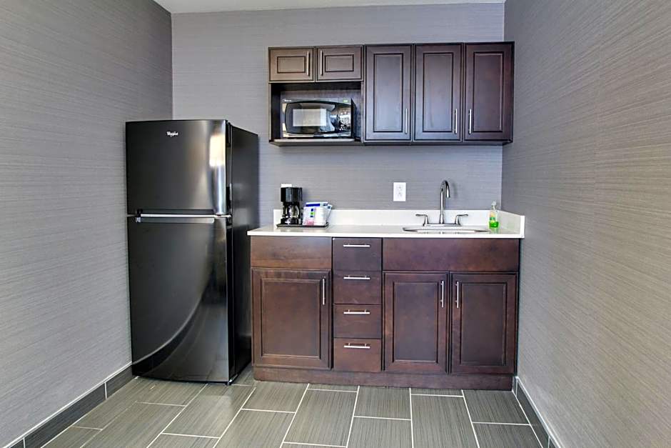 Holiday Inn Express & Suites Sidney By IHG