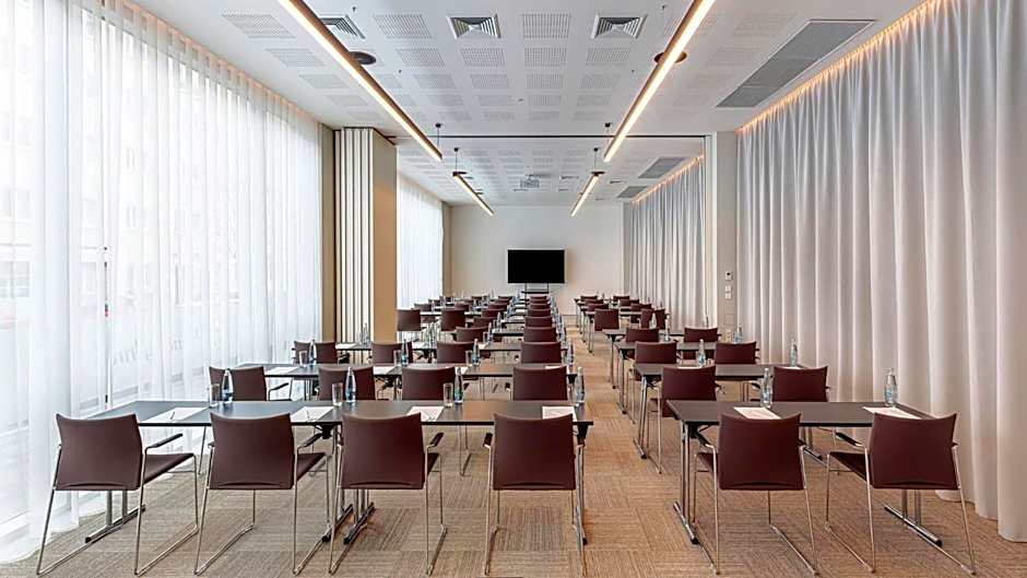 Holiday Inn Prague Congress Centre By IHG