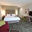 Hampton Inn By Hilton & Suites Dallas Market Center