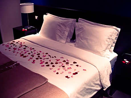 Romantic Package-Superior Suite