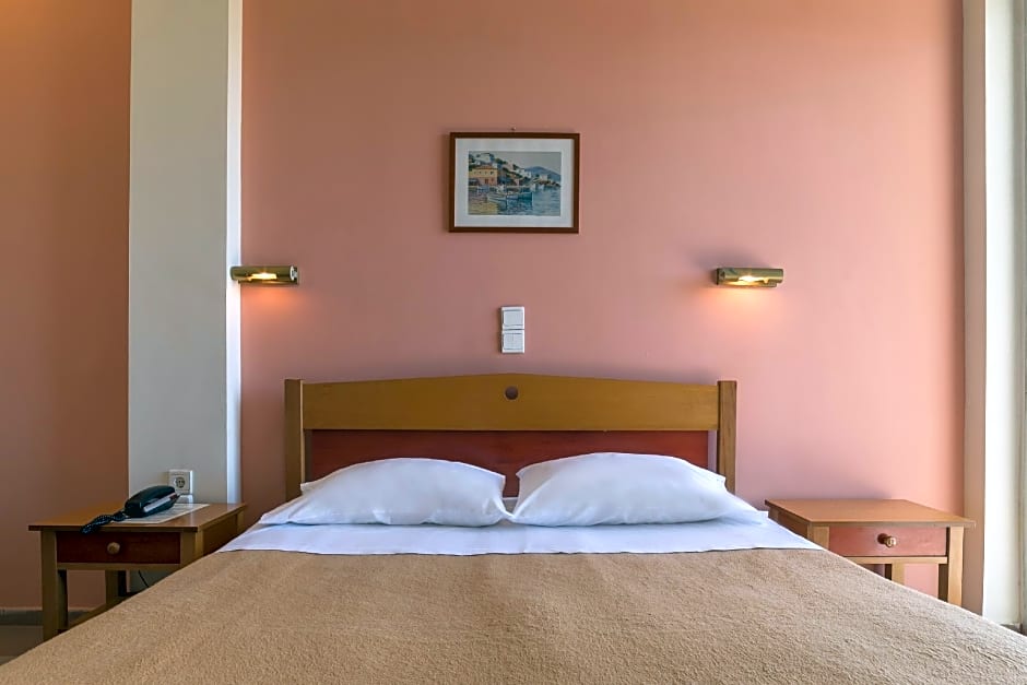 Delfini Hotel Patras