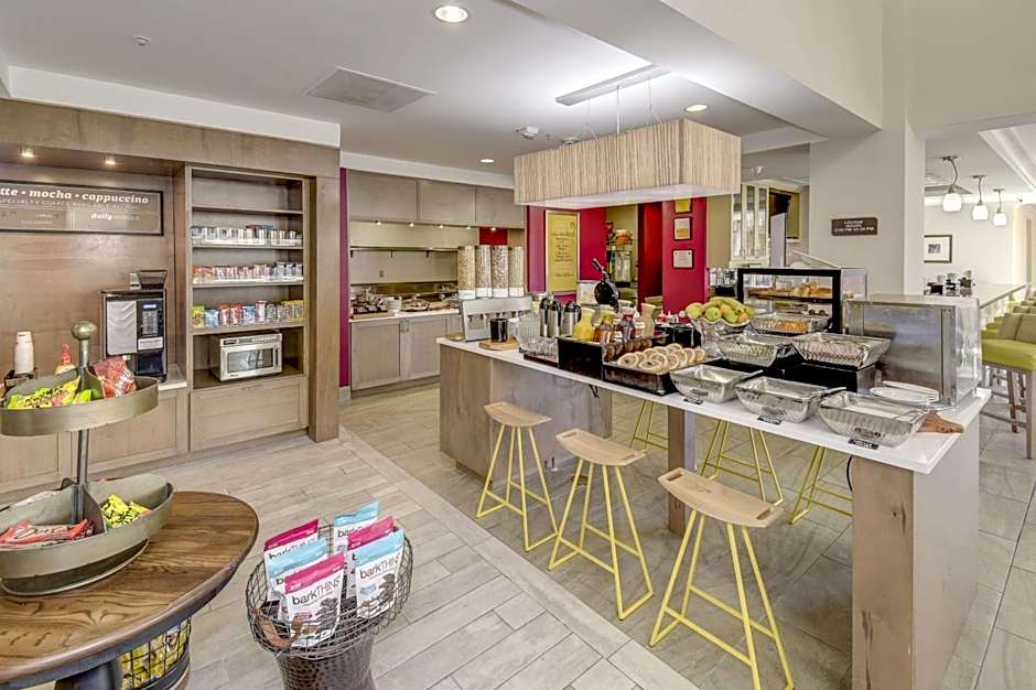 Hilton Garden Inn Waldorf