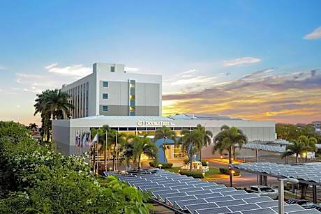 DoubleTree by Hilton Managua