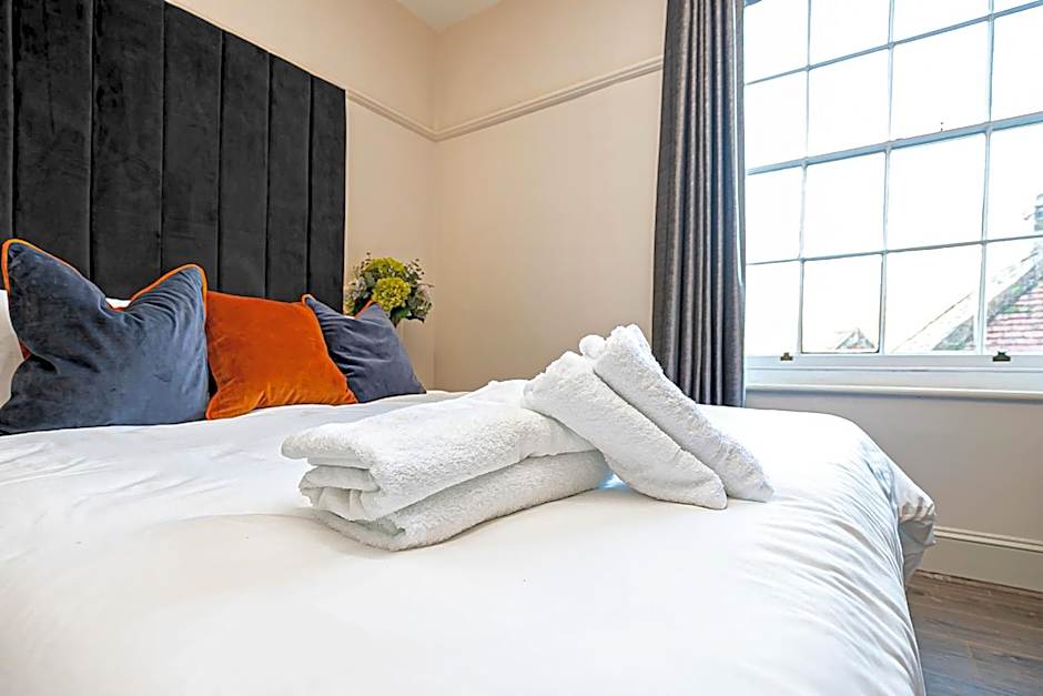 Pages Hotel and Guesthouse