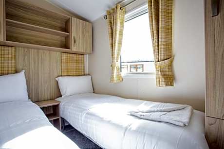 6 berth Superior Caravan - No Pets