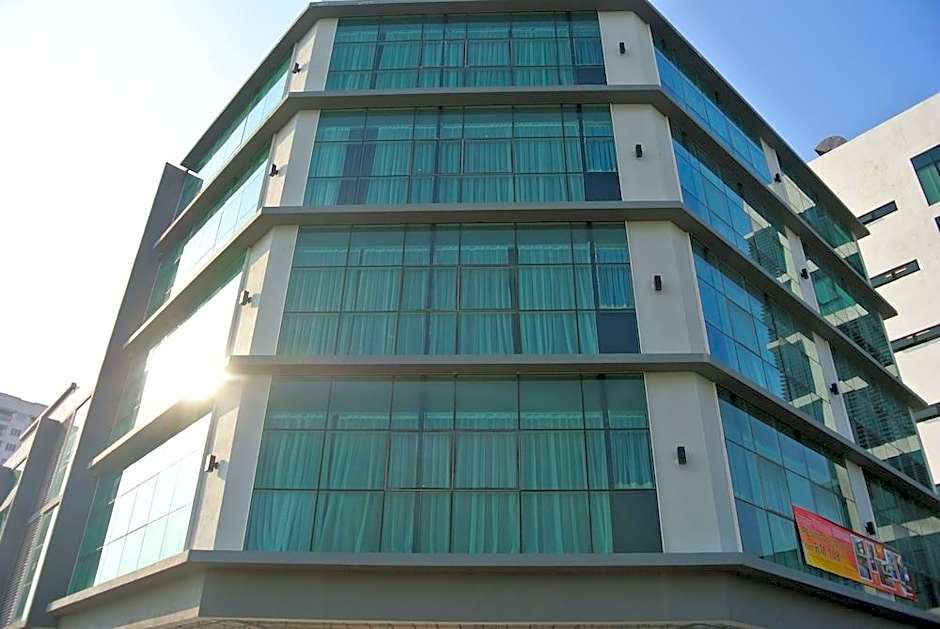 Super 8 Hotel @ Bayan Baru