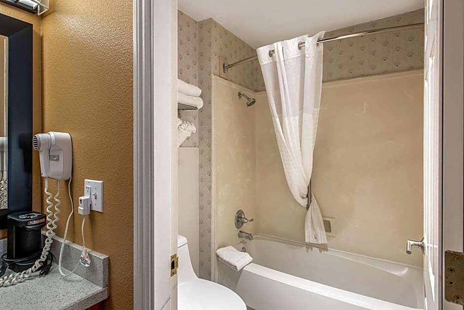 Comfort Inn Mount Shasta Area