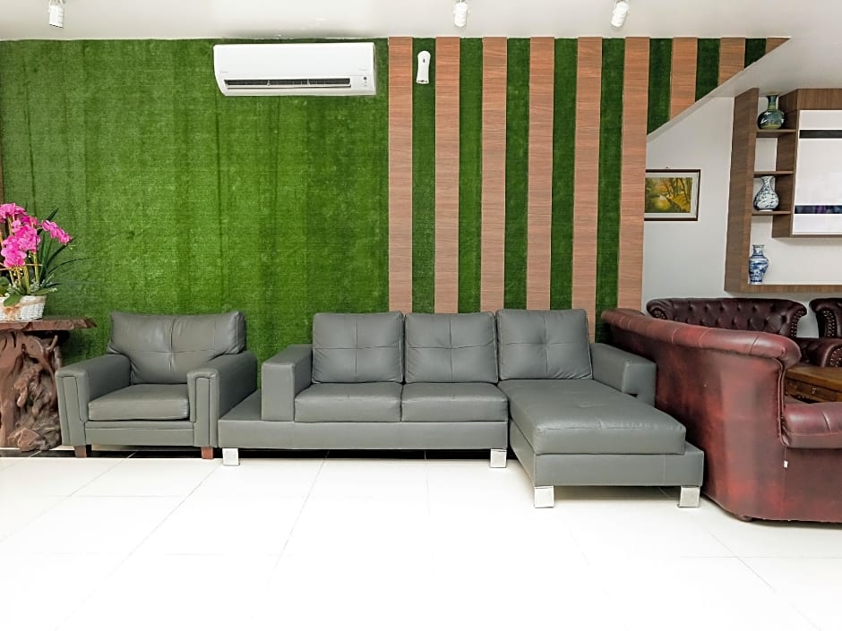 OYO 718 Mr J Hotel Wakaf Che Yeh 1