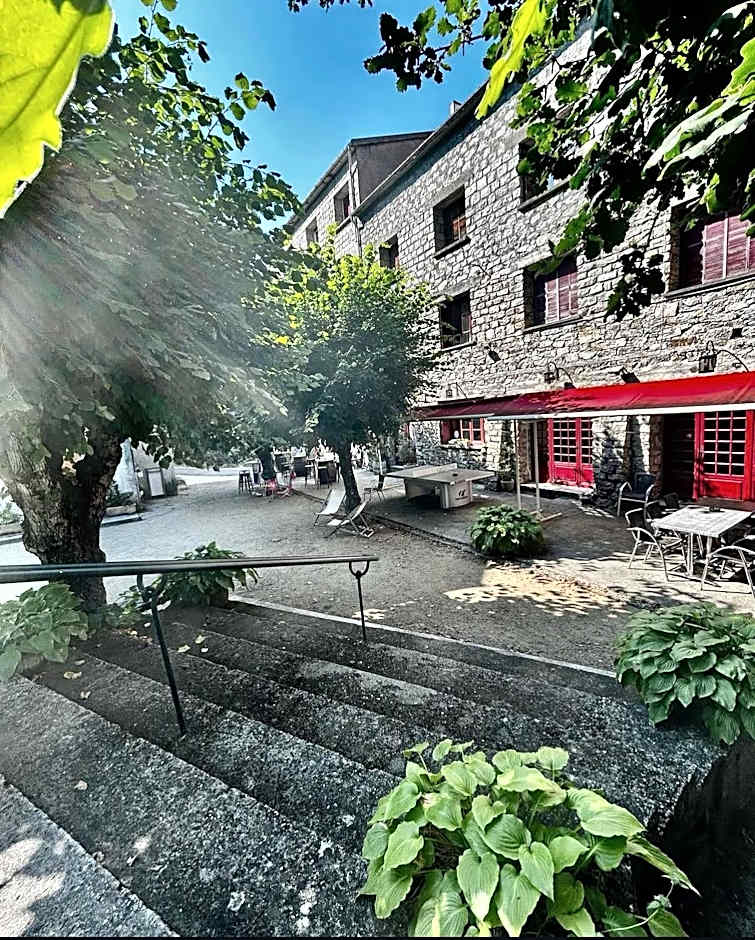 Hôtel - Pub Le Petit Bosquet