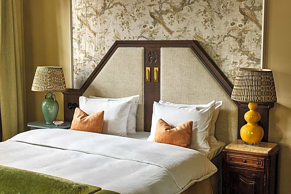 Savoy 1918, a member of Small Luxury Hotels of The World