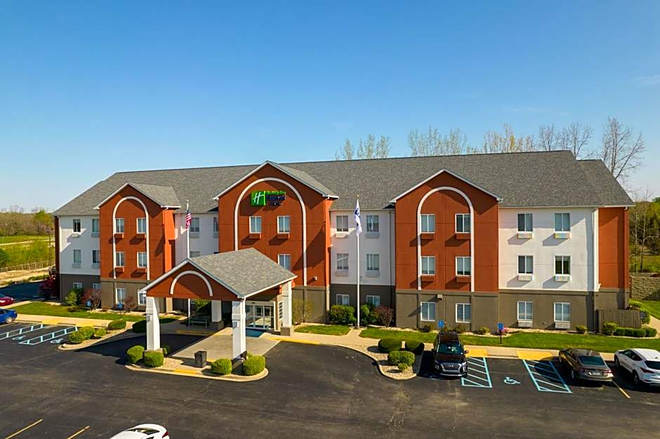 Holiday Inn Express Hotel & Suites Bedford By IHG