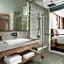 Courtyard by Marriott North Pattaya