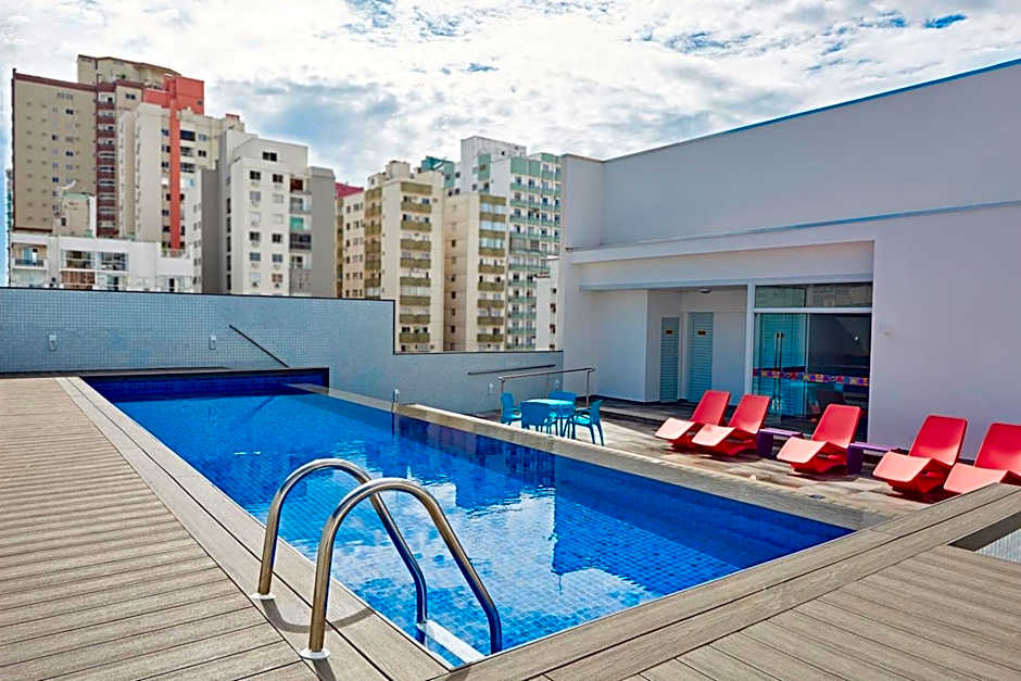 Ibis Styles Balneário Camboriú - 1 Quadra do Mar