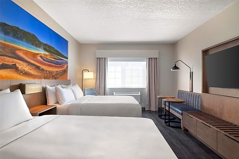 Starlite Yellowstone, Tapestry Collection by Hilton