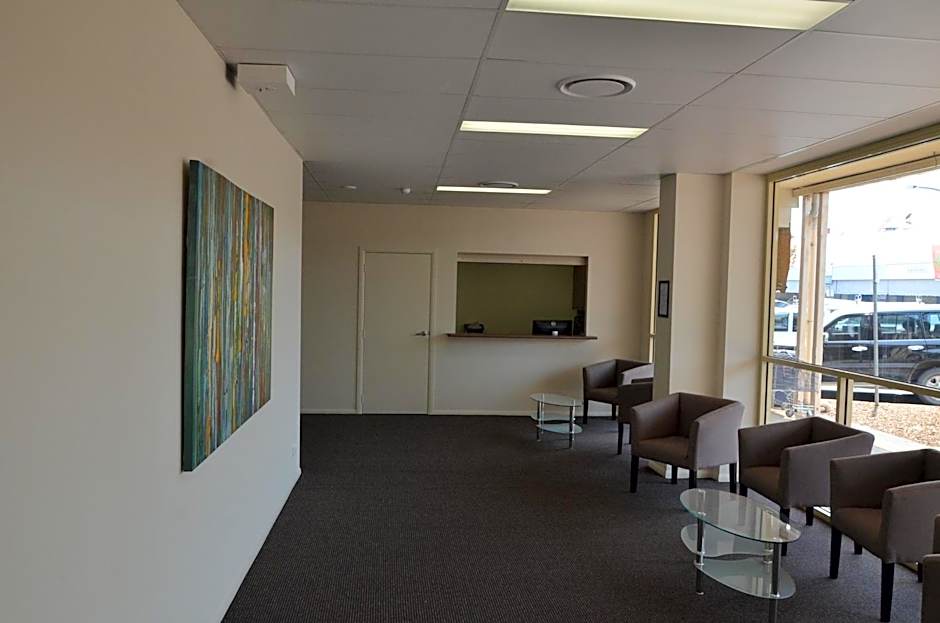 The Australian Hotel Motel