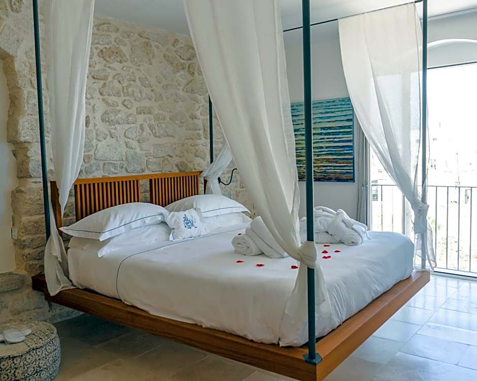 Antico Mondo Rooms & Suites