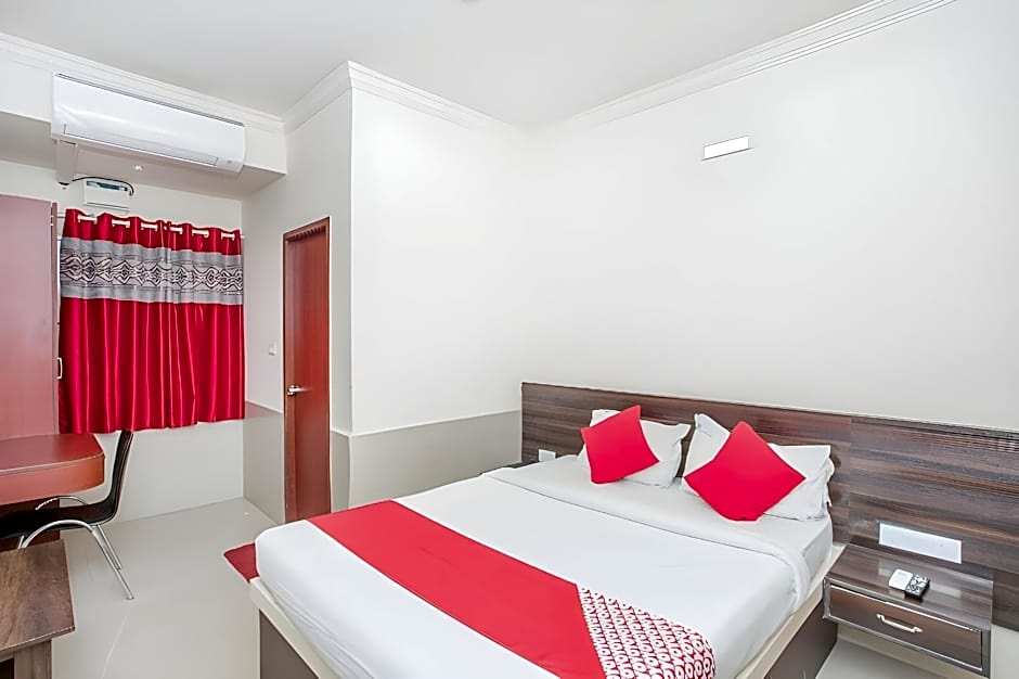 Super Hotel O NAR Comforts Near KSR Railway station