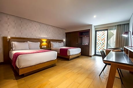 Standard Double Suite