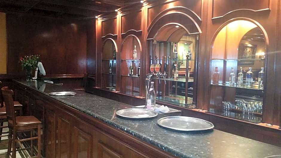 El Hana International