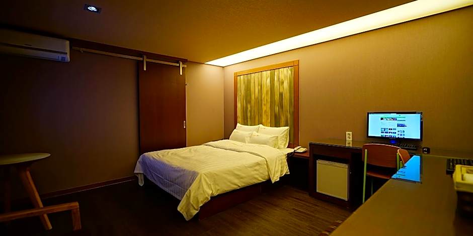 Jays Hotel