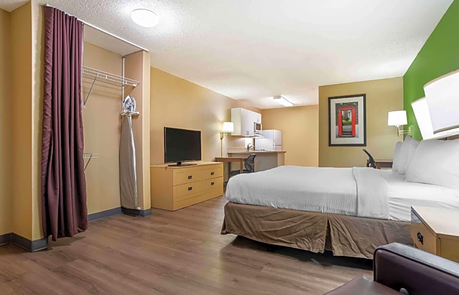 Photo 1 of 11 of Studio 1 King Bed, Accessible