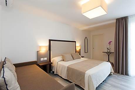 Comfort Quadruple Room