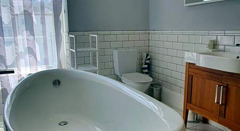 The Rocky Cove Bed & Breakfast