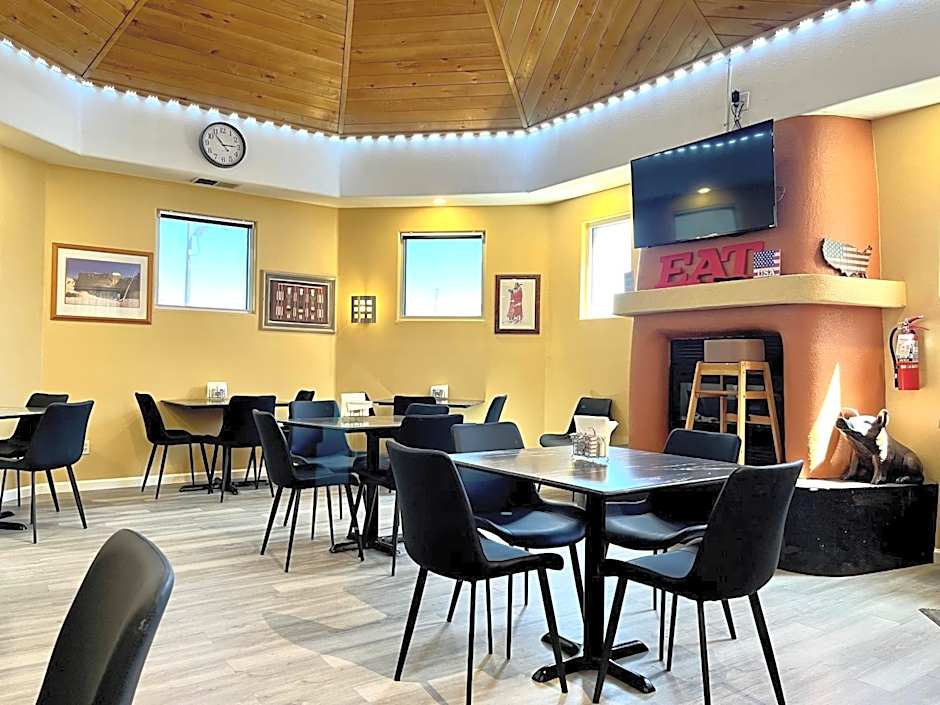 Brentwood Inn & Garden