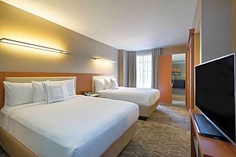 Suite, 2 Queen Beds (Mobility/Hearing Accessible, Tub) (2 Queen Beds)