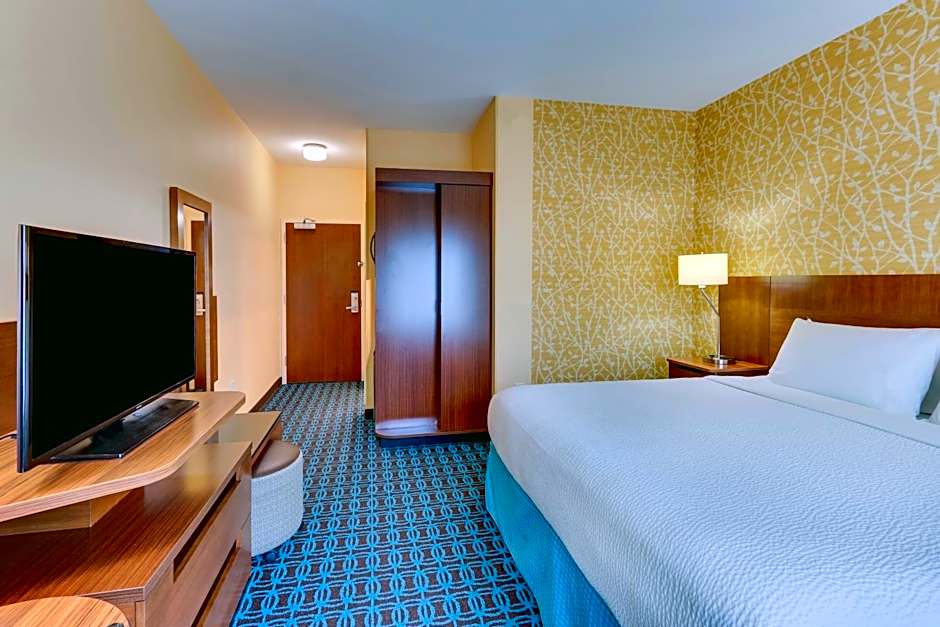 Fairfield Inn & Suites by Marriott Dunn I-95