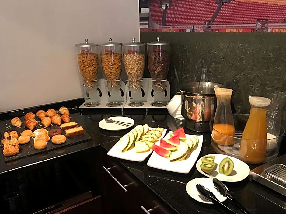 täCH Madrid Airport