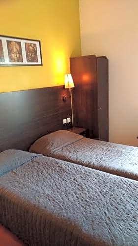 Kyriad Direct Arles Nord