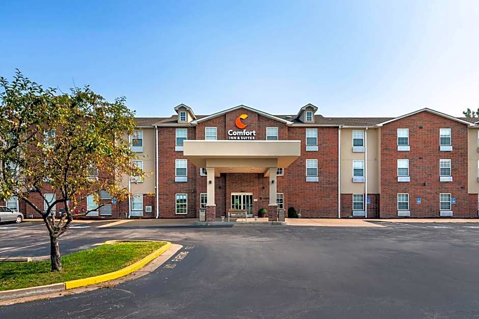 Comfort Inn & Suites Chesterfield - St. Louis